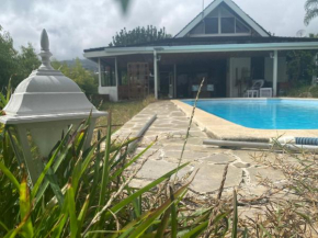 Double bungalow avec chambres entièrement équipé sans vis à vis avec piscine